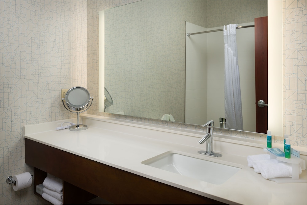 Standard Room, 2 Queen Beds - Photo 5