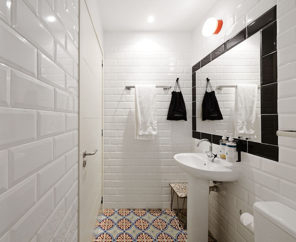 Standard Room with Balcony photo 2