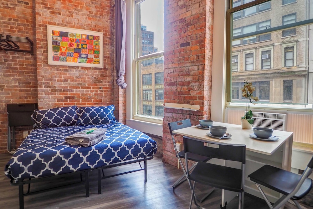 Classic Studio, City View, Tower