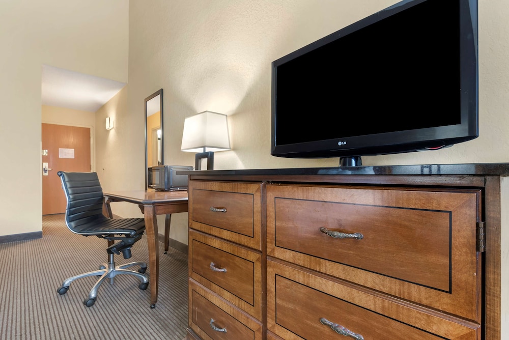 Best Western University Inn, Photo 2