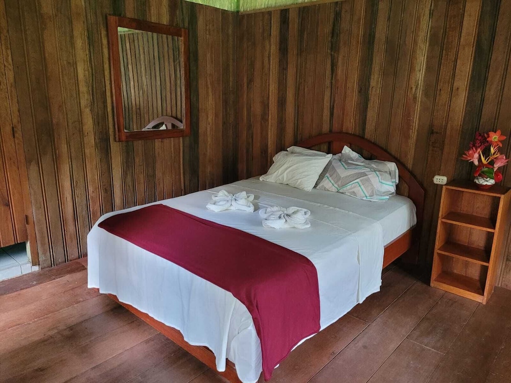 Basic Cabin, 1 Twin Bed, Garden View photo 2