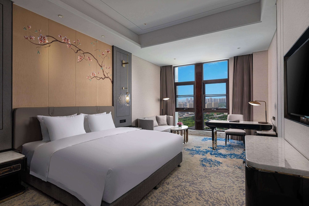 Superior Room, 1 King Bed, Non Smoking