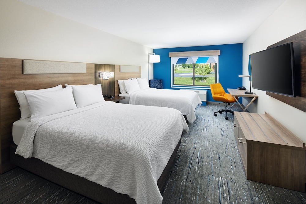 Suite, 2 Queen Beds, Accessible photo 3