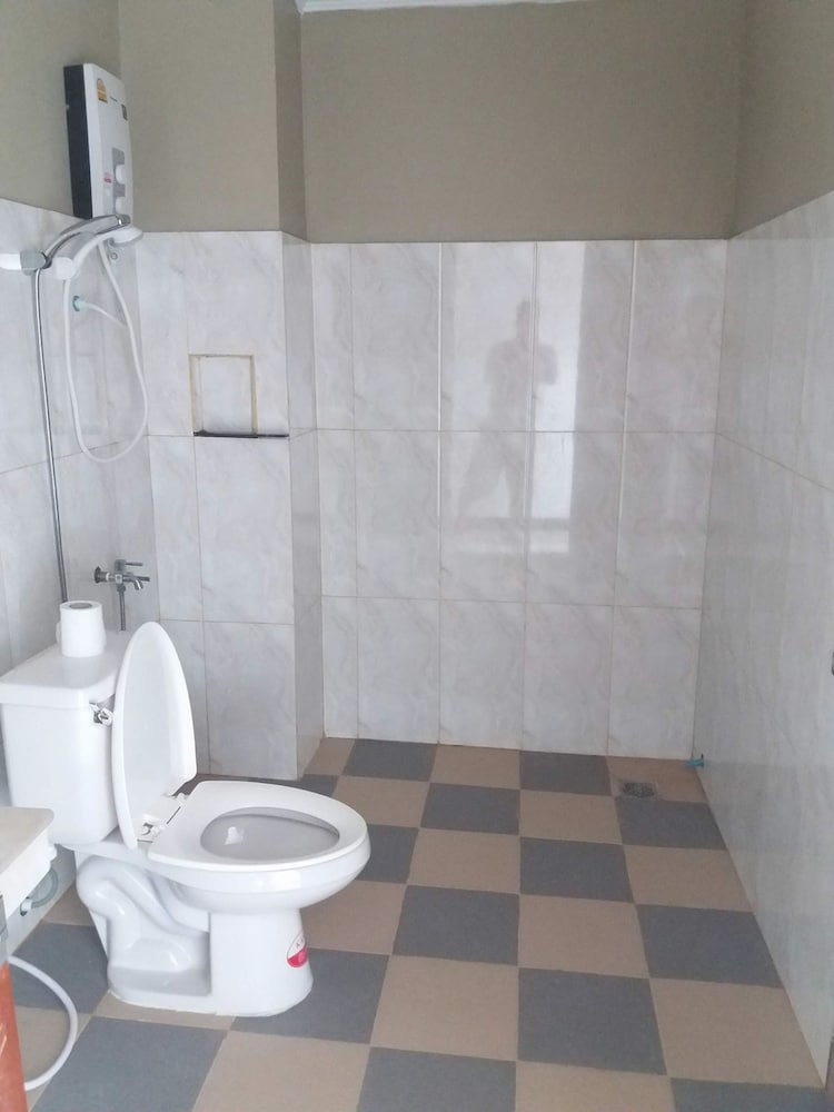 Triple Room (with Fan) photo 2