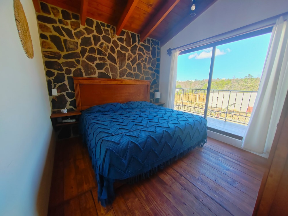 Family Cabin, Multiple Beds photo 3