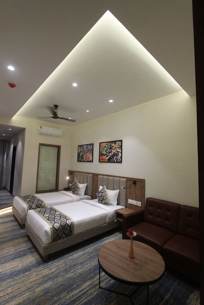 Deluxe Twin Room - Photo 3