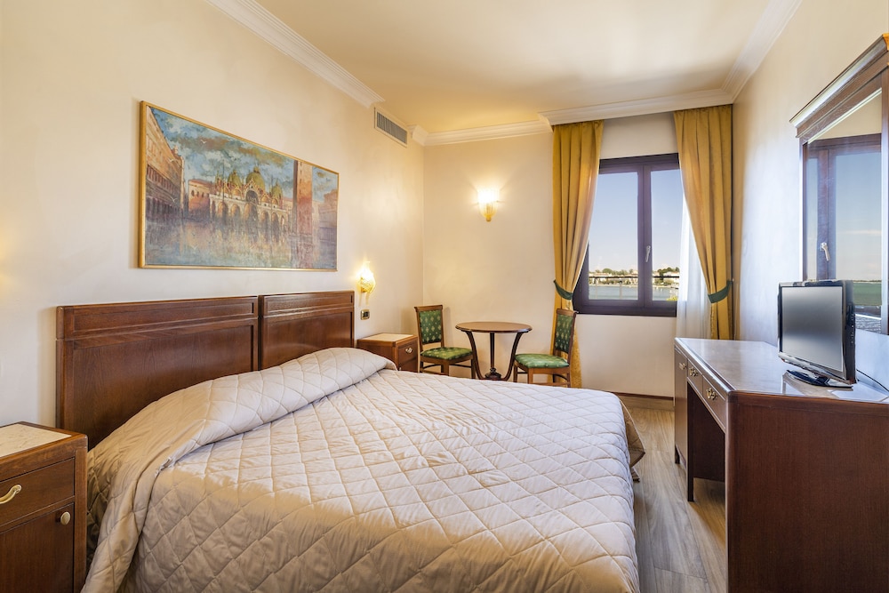 Classic Double Room (Partial  View) - Photo 1