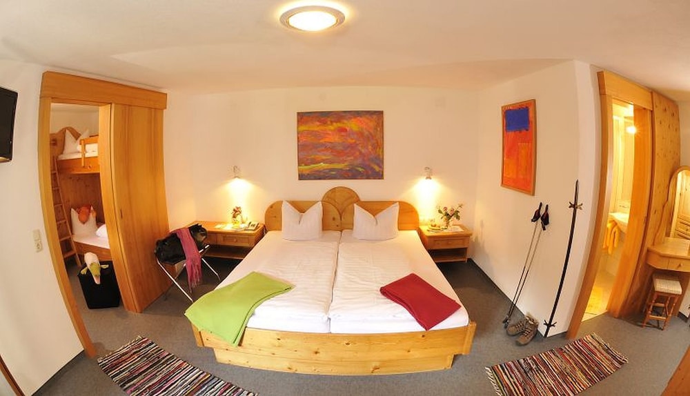 Quadruple Room photo 3