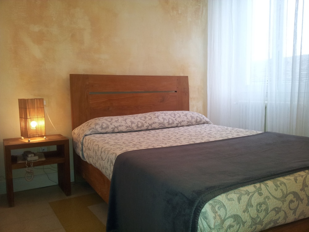 Economy Double Room - Photo 1