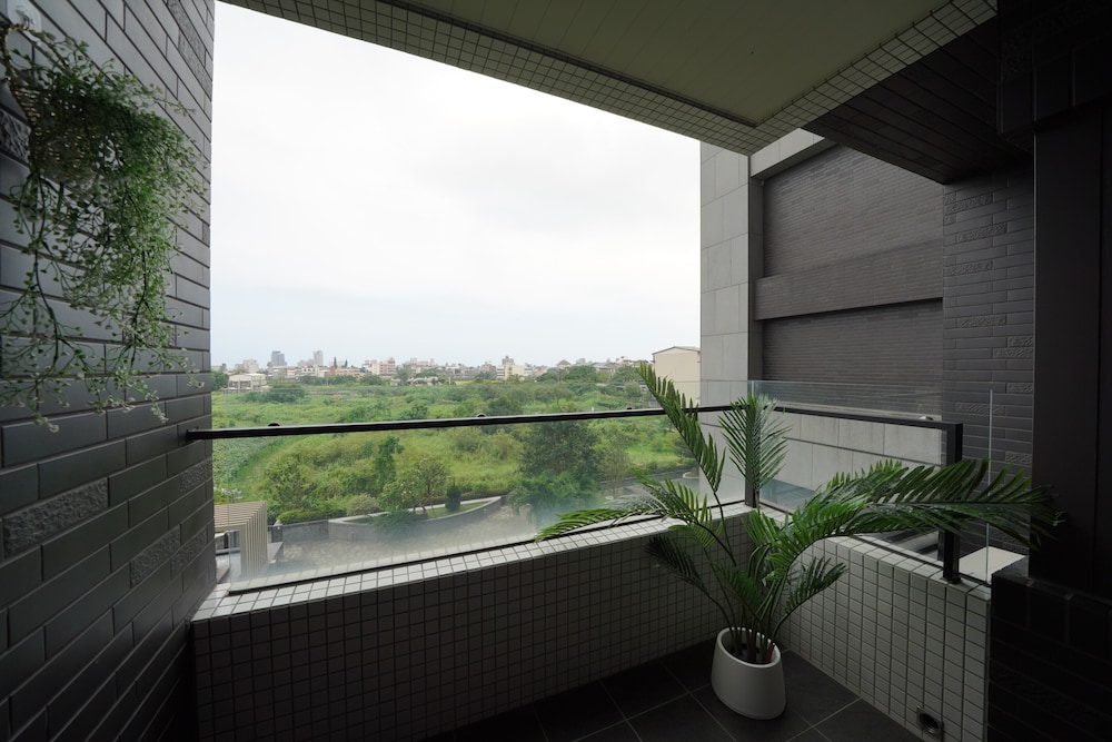 Design Double Room, 1 Bedroom, Partial Ocean View, Oceanfront photo 3