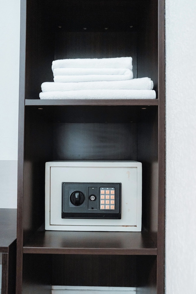 Classic Double Room - Photo 15