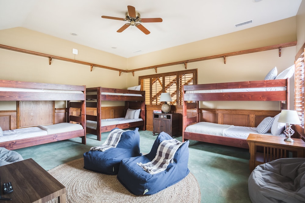 Villa (Multiple Bedrooms) photo 1