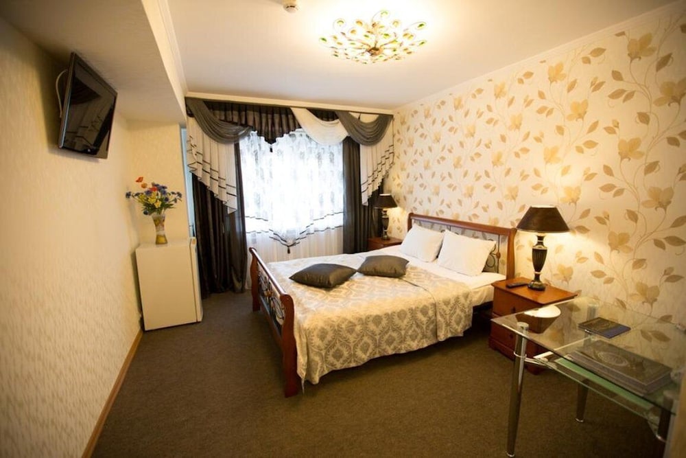 Business Single Room (Queen Bed) photo 2