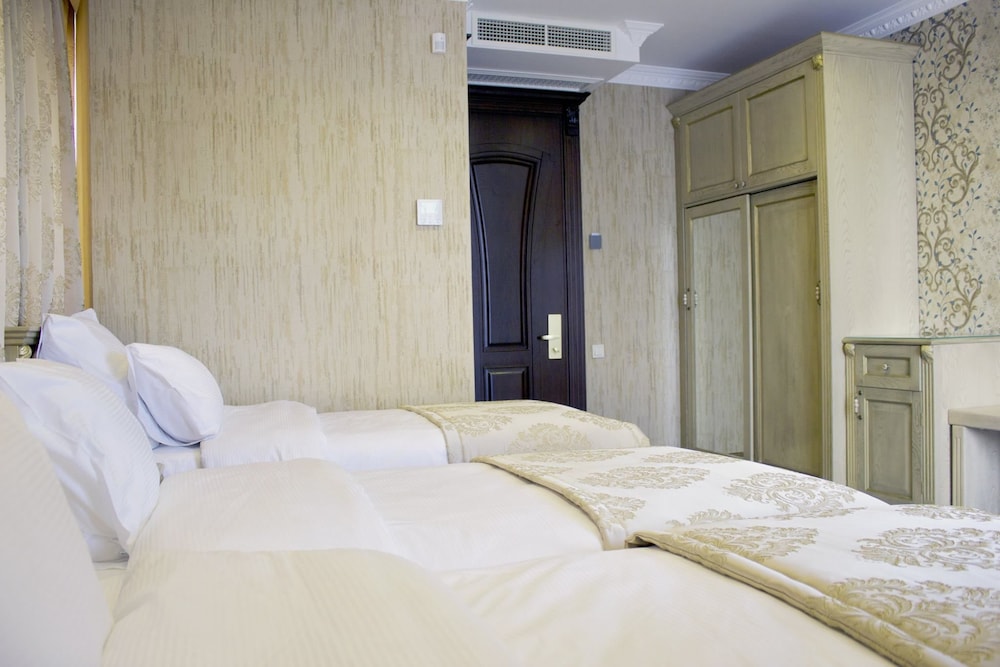 Triple Room, Ensuite