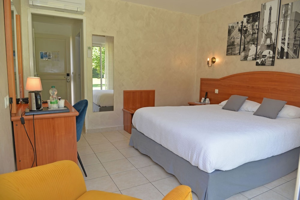 Superior Double Room, Garden View