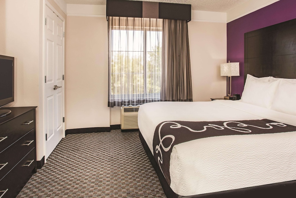 Suite, 1 Bedroom, Non Smoking - Photo 2
