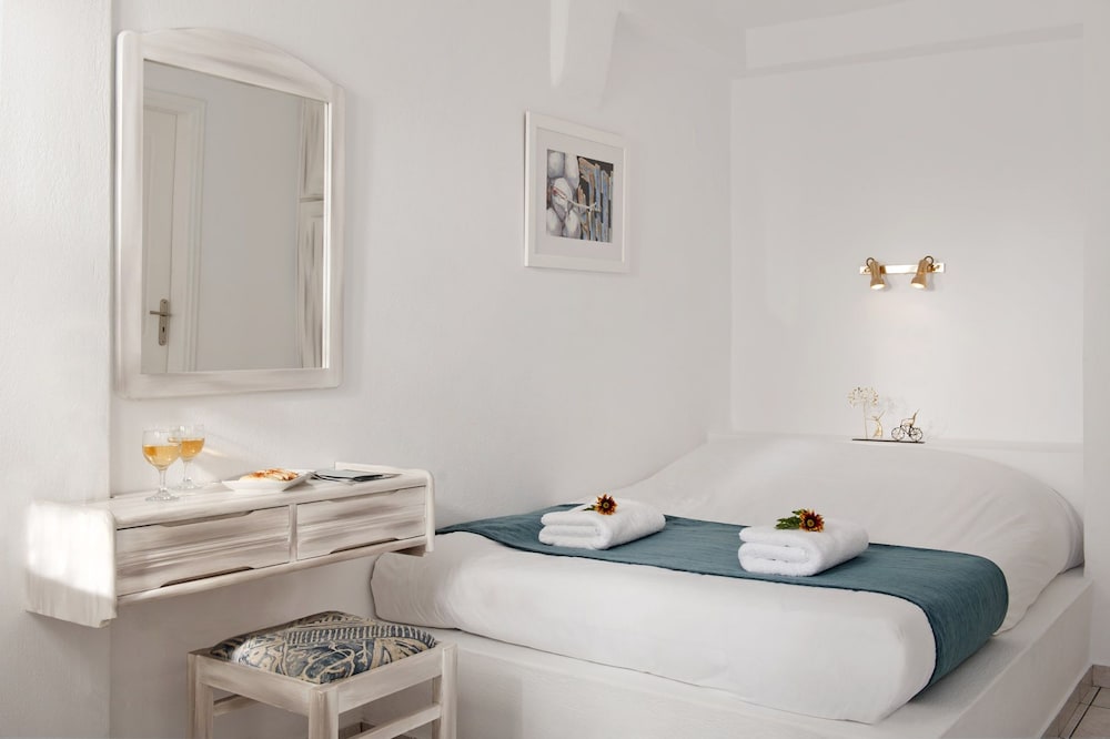 Standard Room - Photo 1