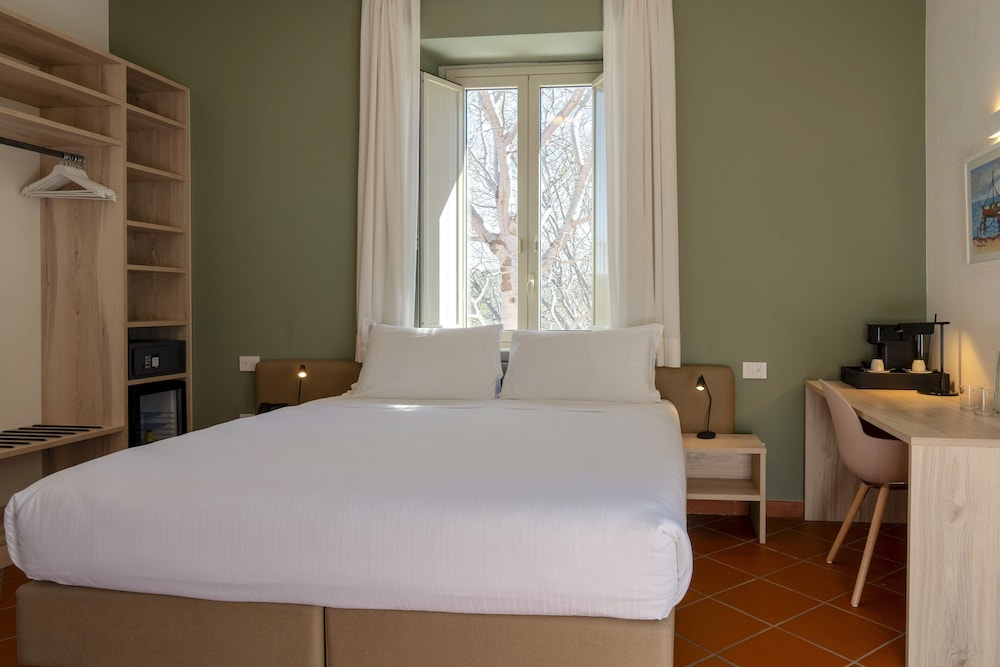 Club Room, 2 Twin Beds, Balcony (House)