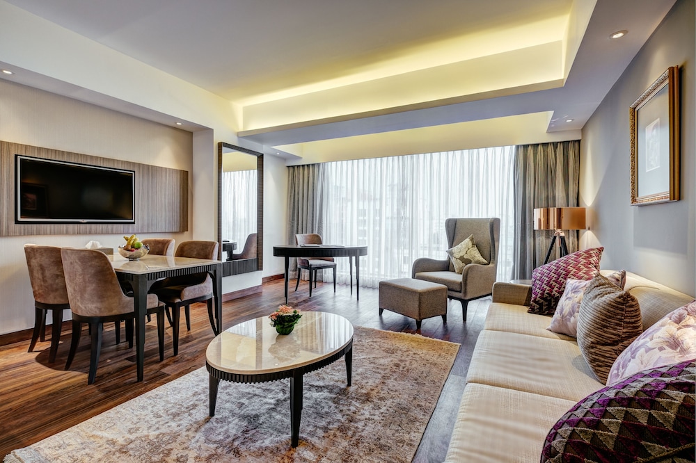 Premier Suite, 1 Bedroom, Accessible, City View