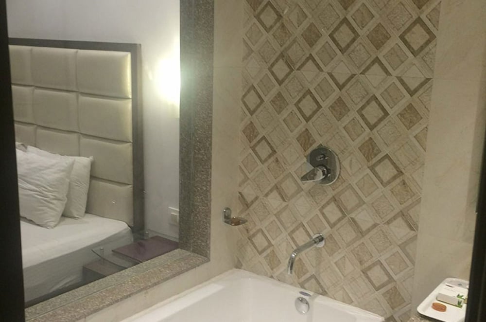 Luxury Room With Balcony photo 1