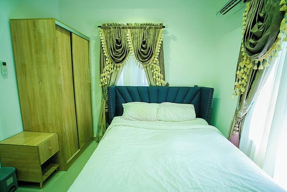 Family Apartment, Balcony, City View photo 3