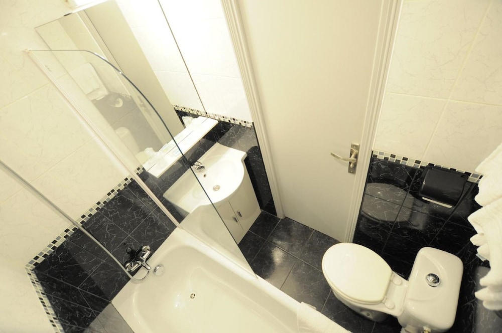 Single Room photo 2
