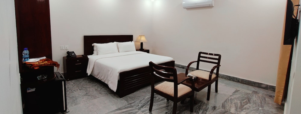 Standard Double Room - Photo 1