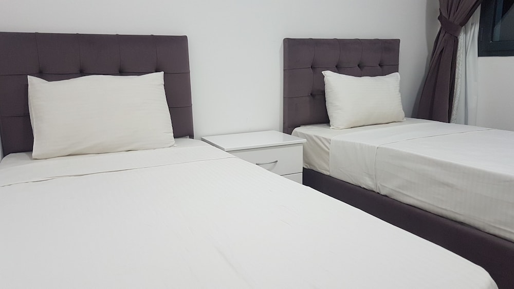 Standard Apartment, 2 Twin Beds, Accessible, City View photo 1