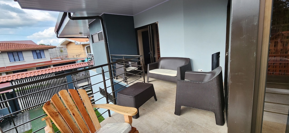 Deluxe Room, 1 Bedroom, Non Smoking photo 1