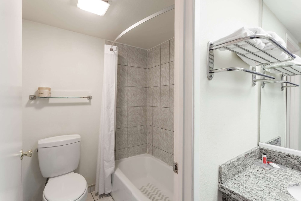 Double Room, 2 Double Beds - Photo 2