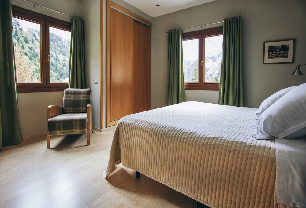 Suite - Photo 2