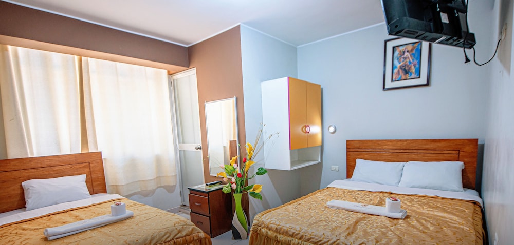 Double Room, Multiple Beds photo 1