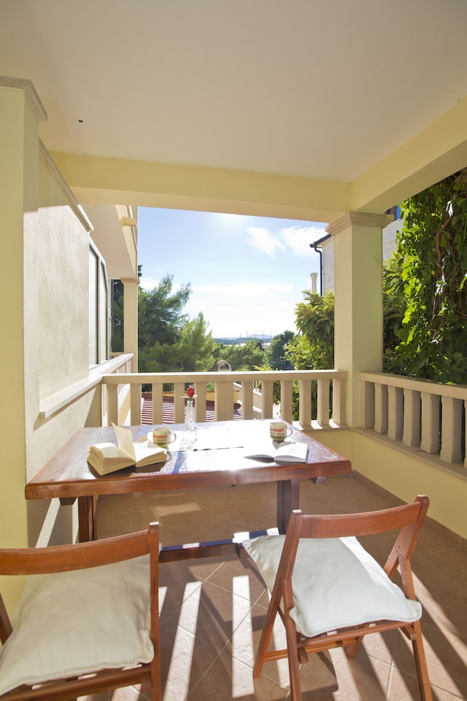 Family Apartment, Partial Ocean View