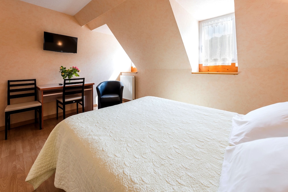 Double Room - Photo 2