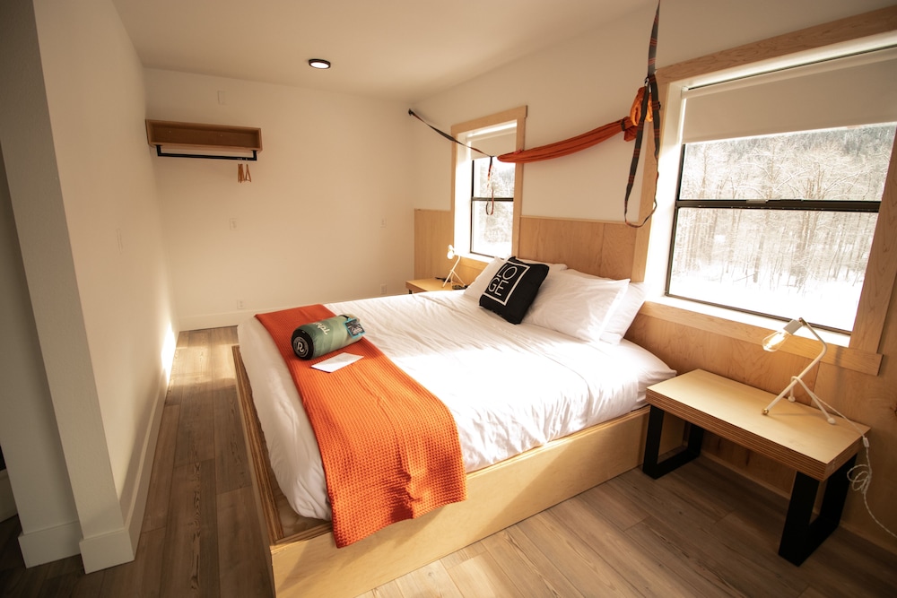 Single King Suite - Downtown photo 1