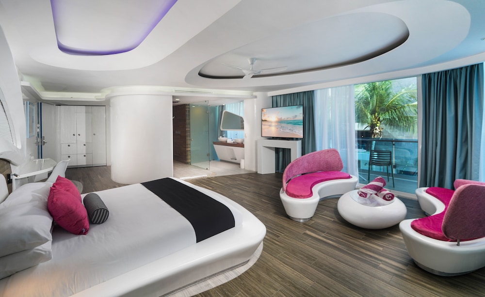 Grand Ocean Suite