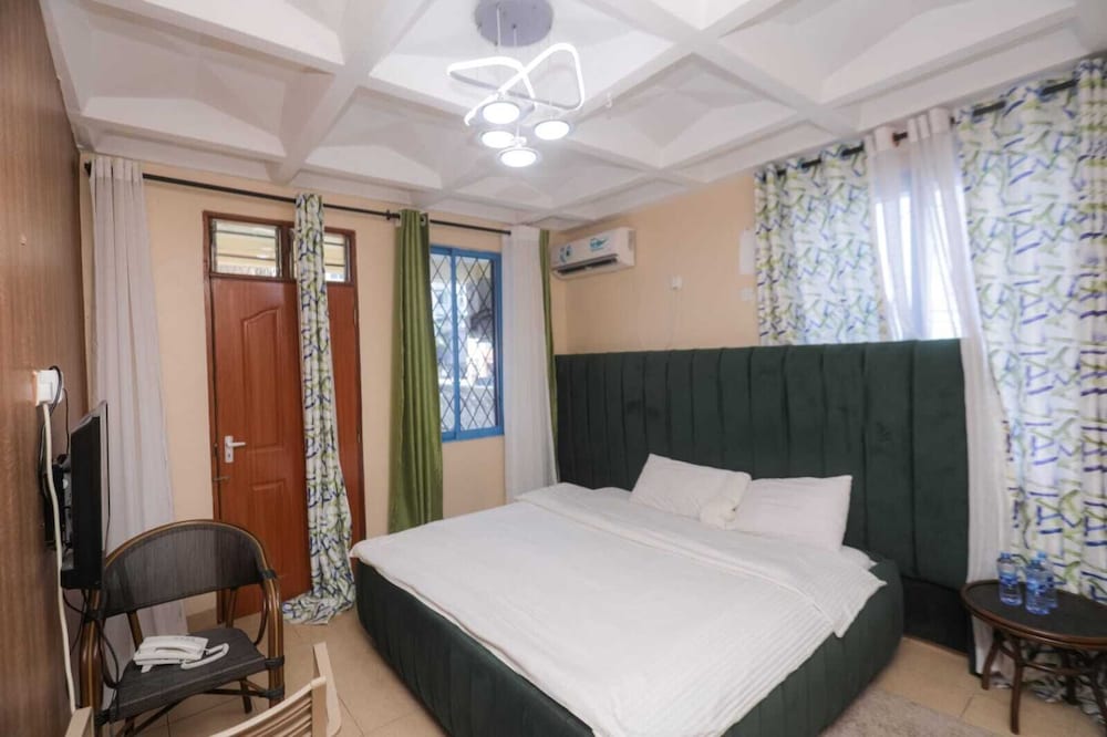 Deluxe Studio Suite, Balcony, City View