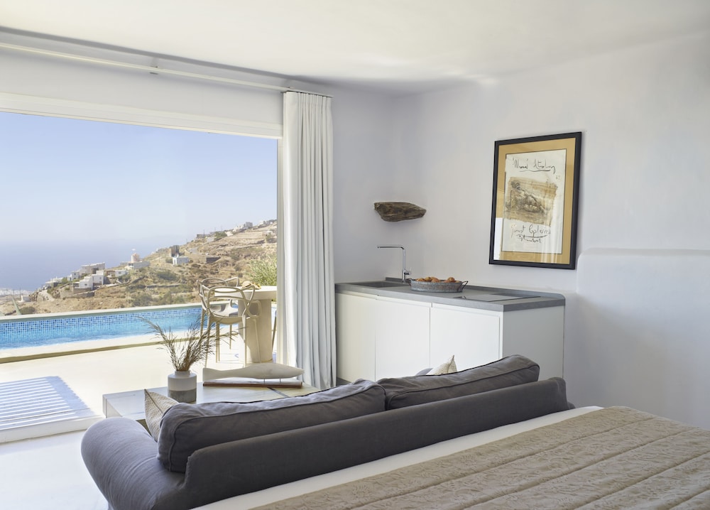 Cave Experience, Private Pool, Sea View photo 3