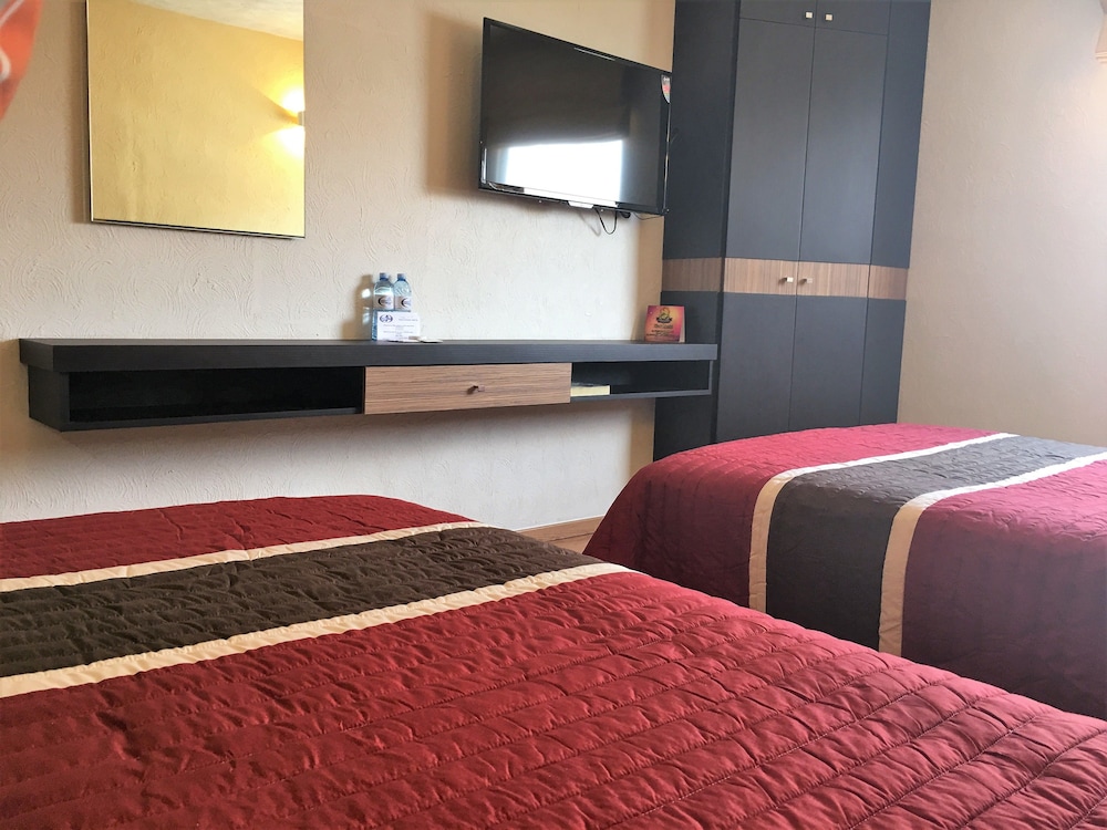 Standard Room - Photo 2