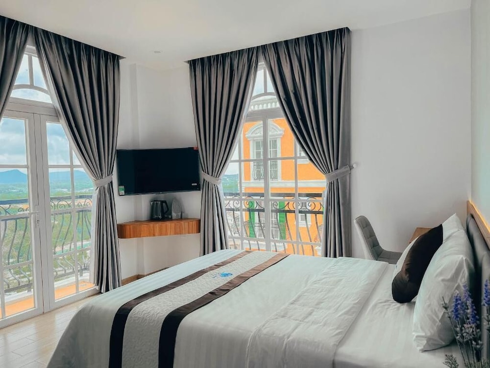 Superior Double Room, Balcony, Mountain View