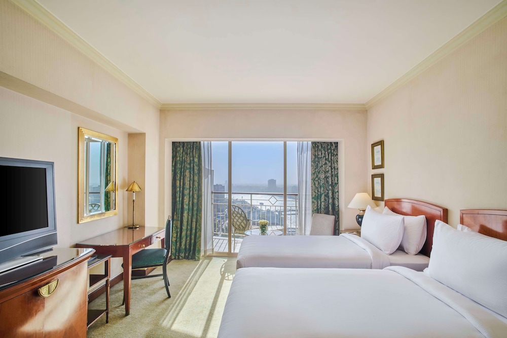 Family Room, 1 King Bed, Connecting Rooms, Bay View