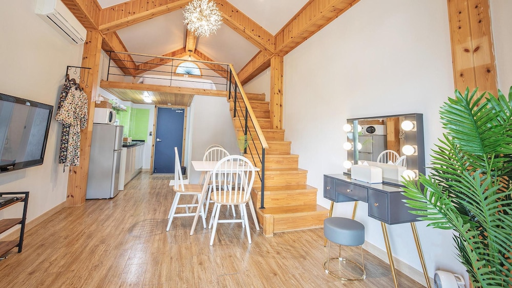 Basic Room, 1 Bedroom (105(with Pet,2nd floor)) - Photo 8