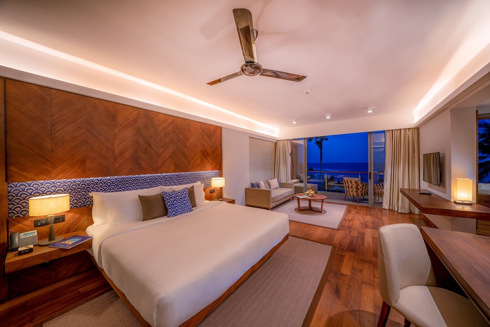 Superior Double Room, 1 King Bed, Ocean View, Beachfront
