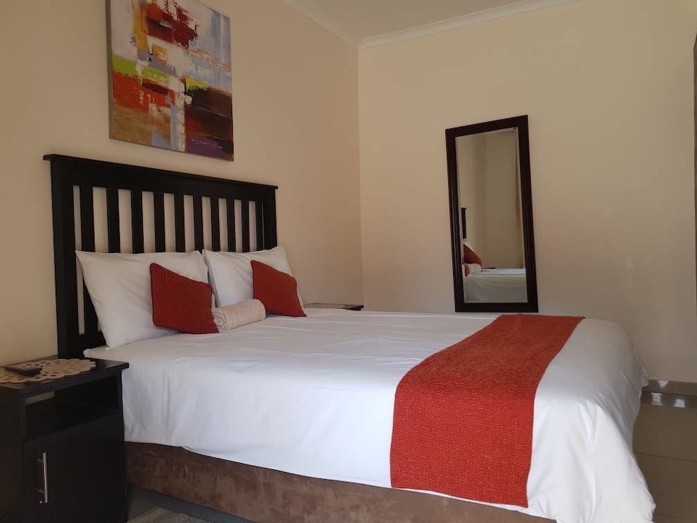 Standard Double Room photo 2