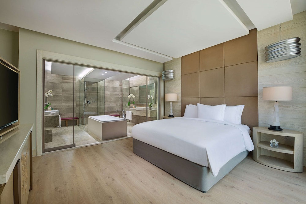 Royal Suite, Multiple Beds, Non Smoking, Sea View photo 3