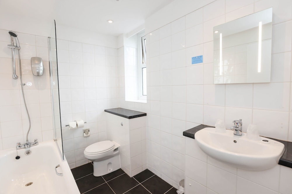 Large Double or Twin Room, Balcony, Sea View (Not Dog Friendly) - Photo 3