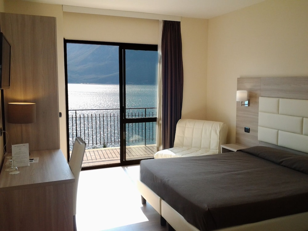 Triple Room, Balcony, Annex Building photo 1