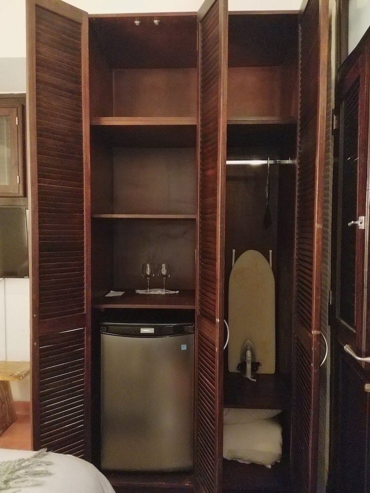 Standard Room, 2 Queen Beds - Photo 7
