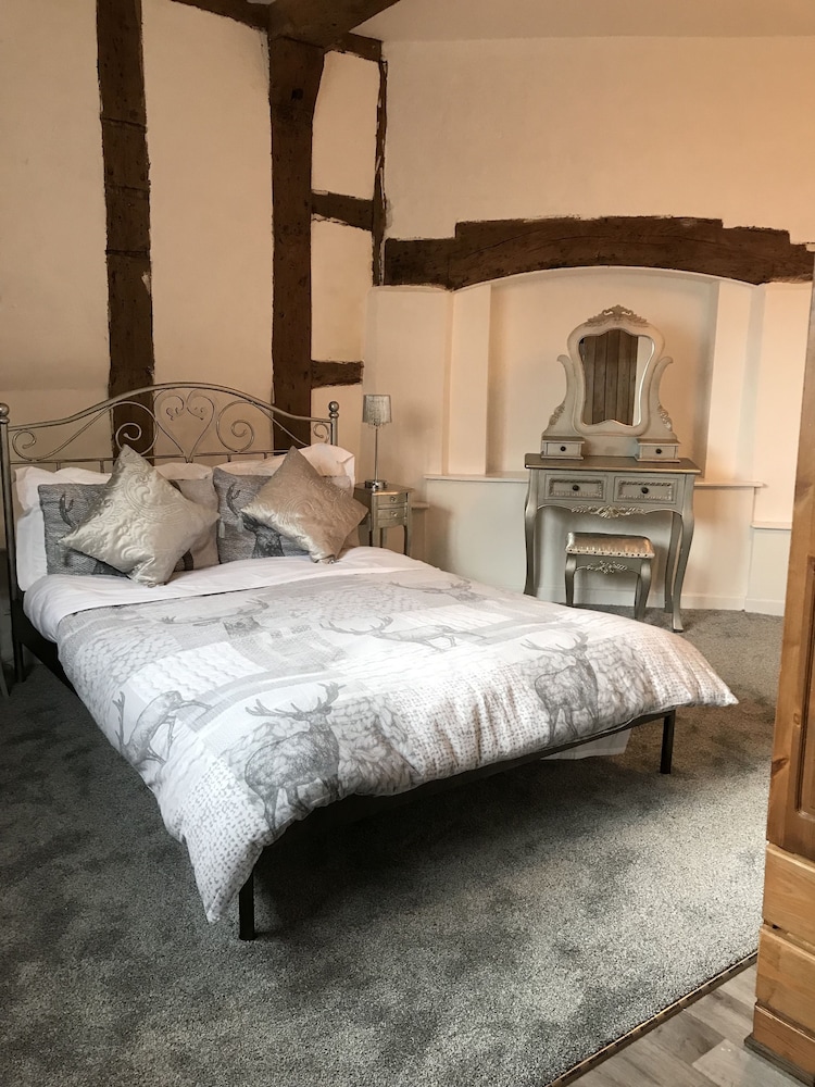 Deluxe Suite, Multiple Beds, Ground Floor photo 1
