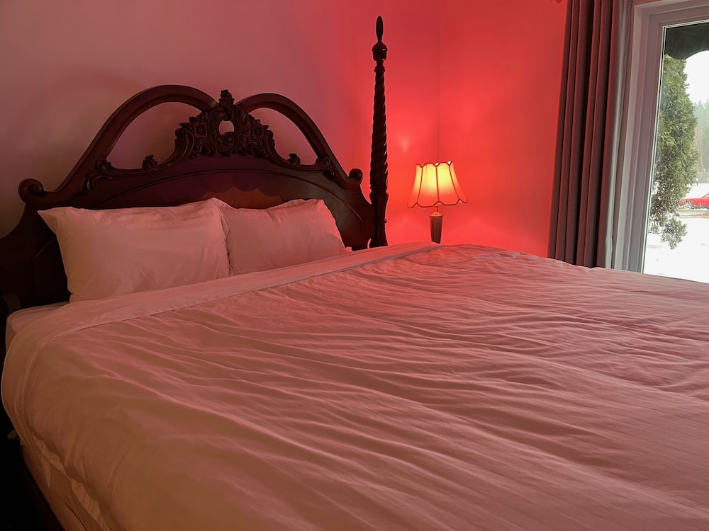 Luxury Room, 1 King Bed photo 3